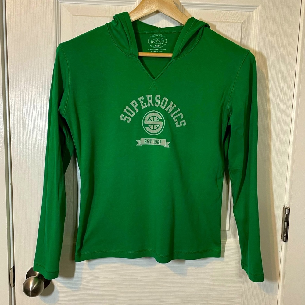 Banner Supply Co green Seattle SuperSonics long sleeve hoodie tee woman’s sz M